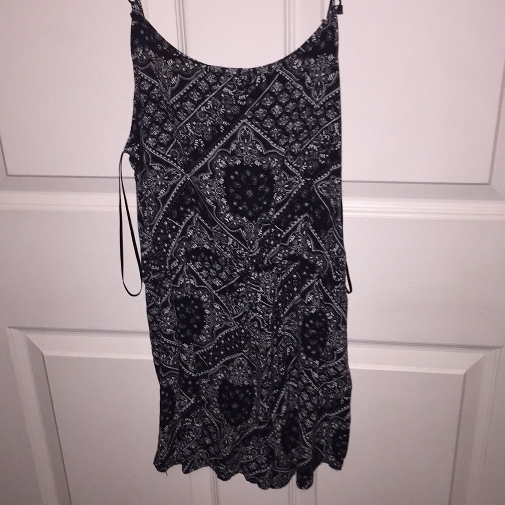 Romper - Picture 2 of 2